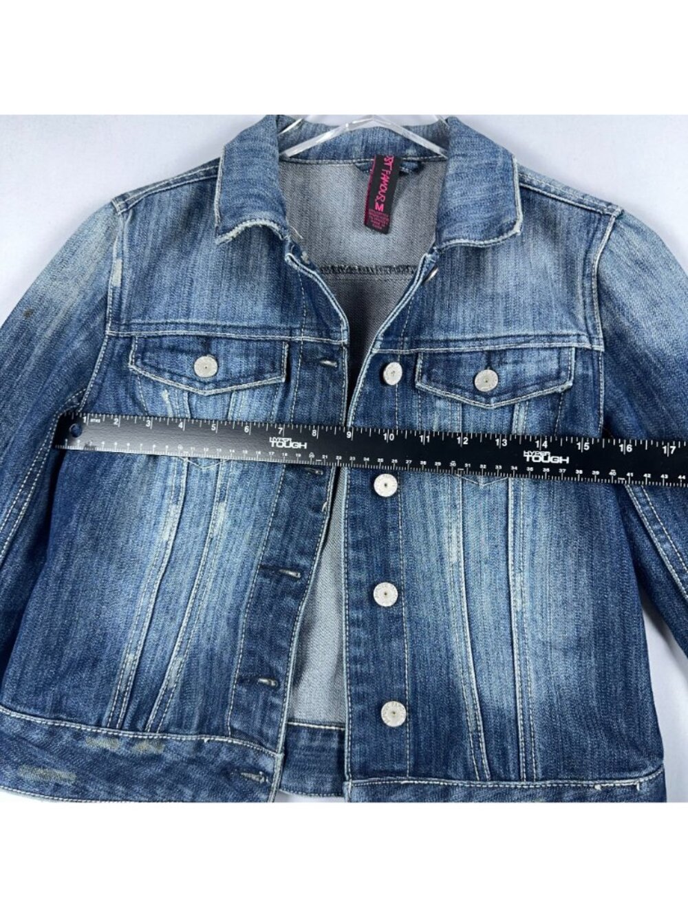 Almost Famous Cropped Denim Jacket Size Medium Button Front Long Sleeve Blue - Picture 9 of 12